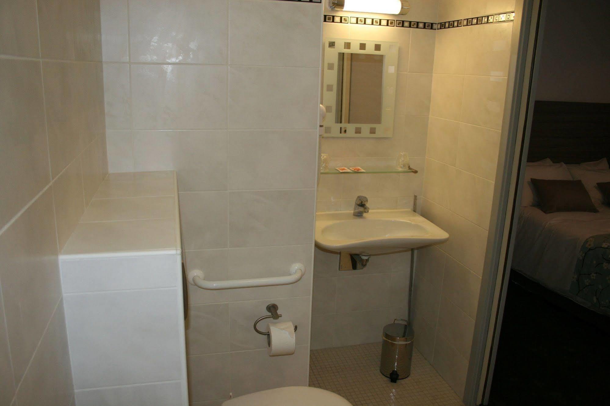 לה רושל Hotel Atlantic מראה חיצוני תמונה